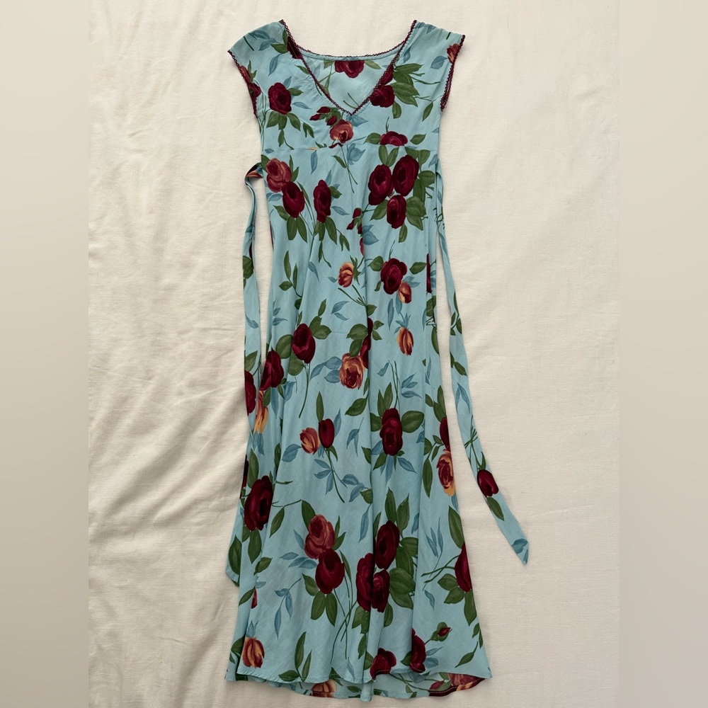 Tessuto Petites Floral 90s Vintage Midi Cap Sleeve Dress Blue and Red